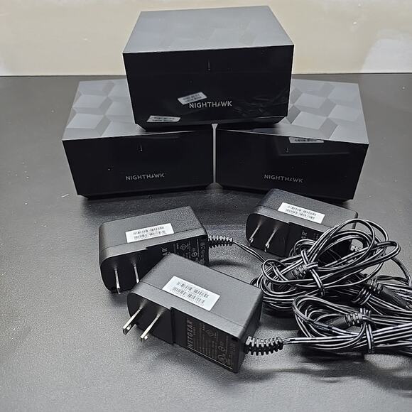 NETGEAR Nighthawk Mesh WiFi 6 System MK62 – Router + 2 Satellites – AX1800 Whole - Picture 1 of 8